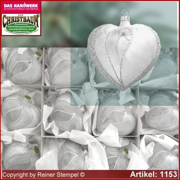 Christmas tree ornaments made of glass heart Frost glass from Lauscha Thüringen.