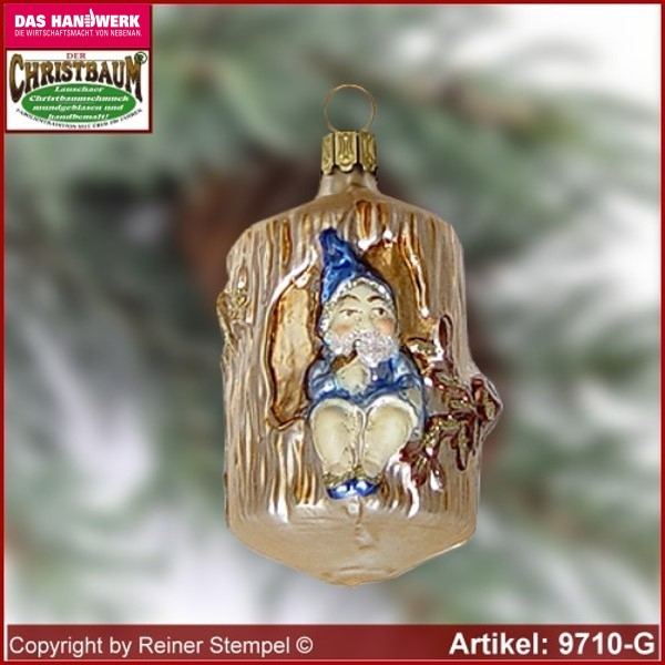 Dwarf in tree trunk gold